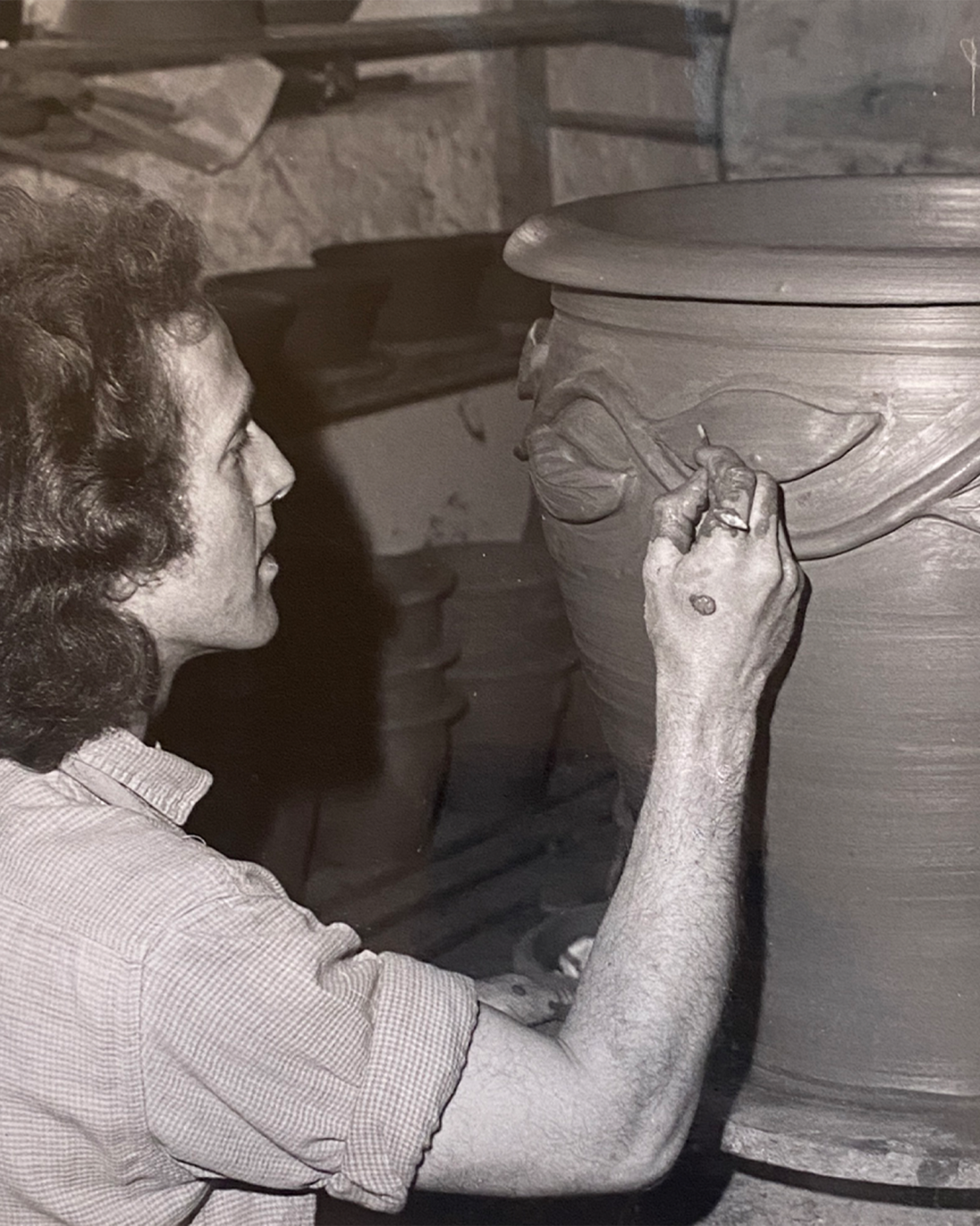 Running Leaf Pot